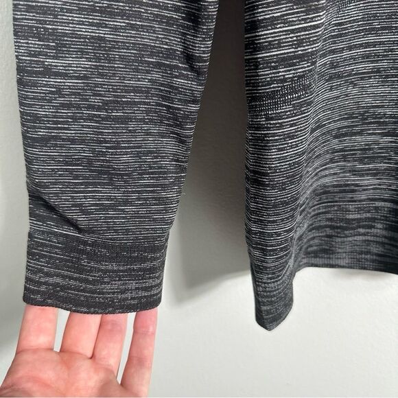 Lululemon Crew Neck Long Sleeve Swiftly Tech Knit Top Size 10 Workout Gym Active - Picture 6 of 10